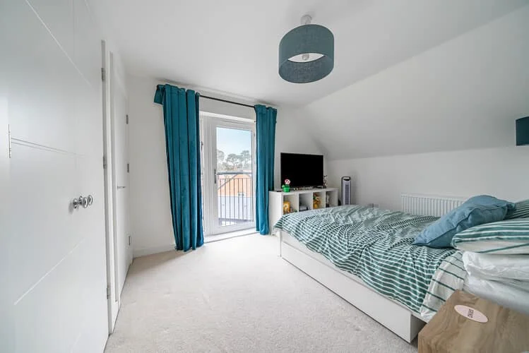 Shared Flats _ Flatting (Off-Campus)